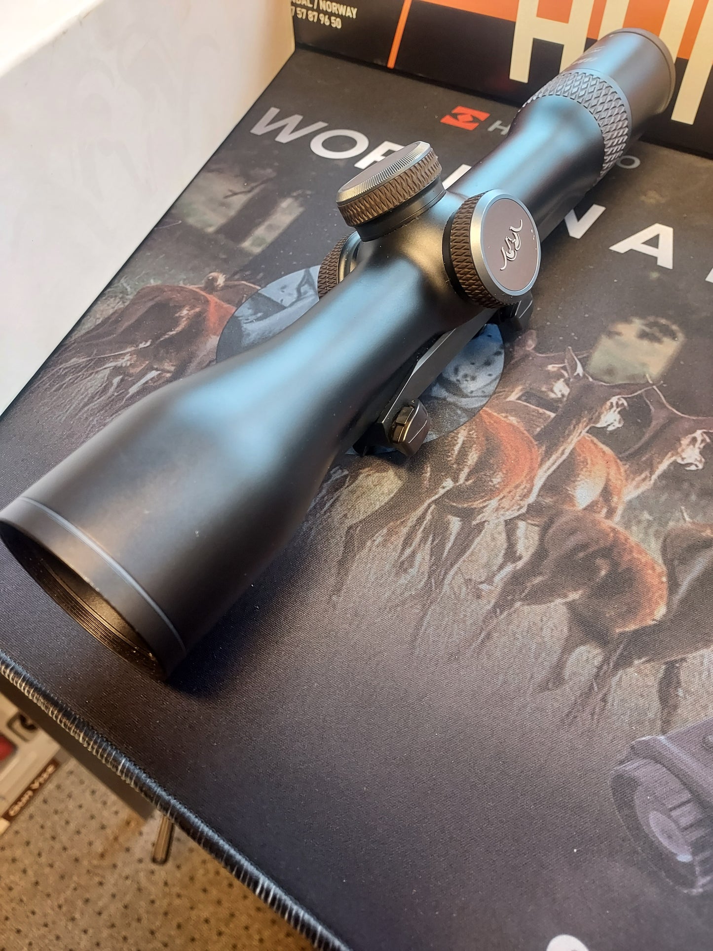 Blaser Infinty 2,8-20x50 inkl montasje