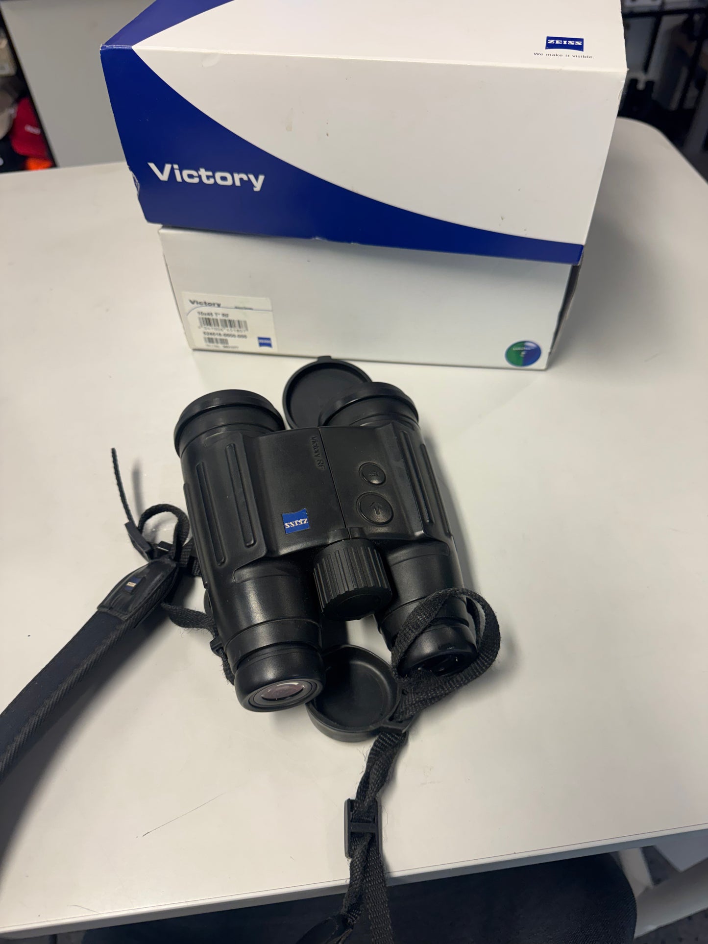 Zeiss Victory RF 10x45