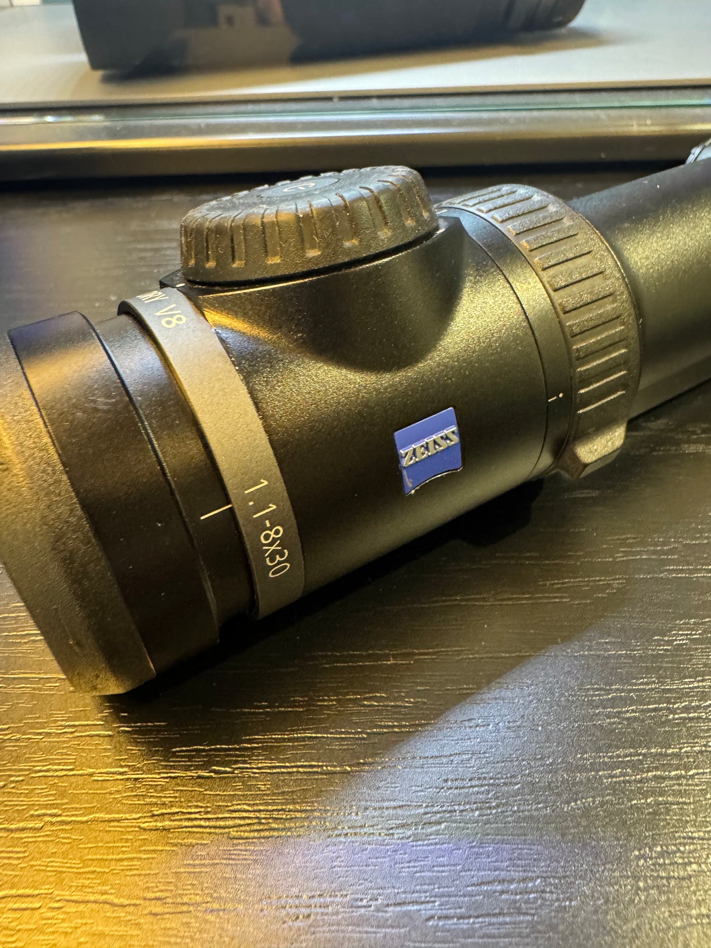 Zeiss V8 1,1-8x30 M