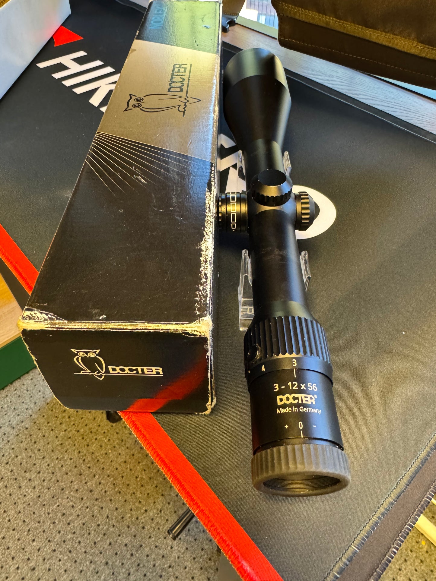 Docter 3-12x56 med opplyst reikkel