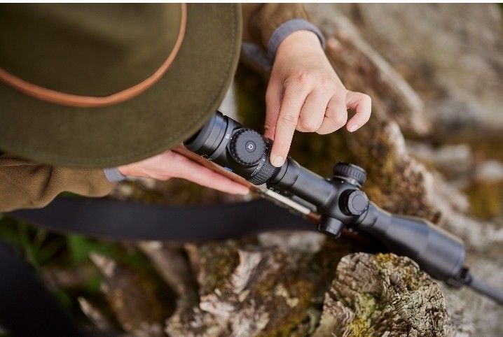 Zeiss VICTORY V8 2,8-20x56 (M)