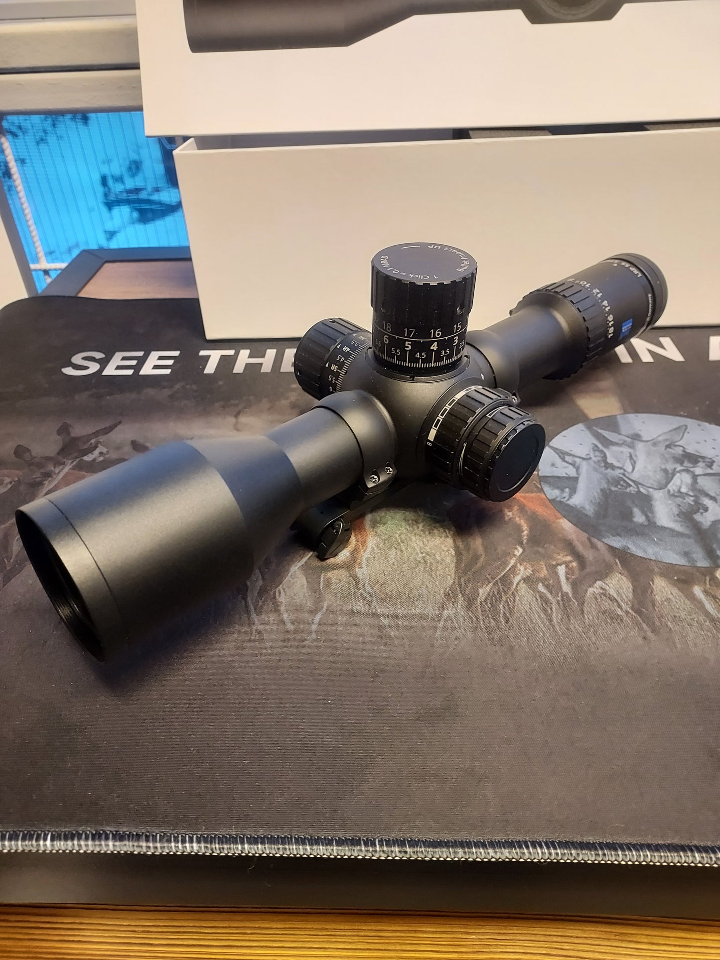 Zeiss LRP 3-18x50 inkl Blaser montasje