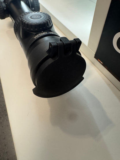 Zeiss V8 4,8-35x60 M inkl Blaser montasje