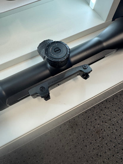 Zeiss V8 4,8-35x60 M inkl Blaser montasje