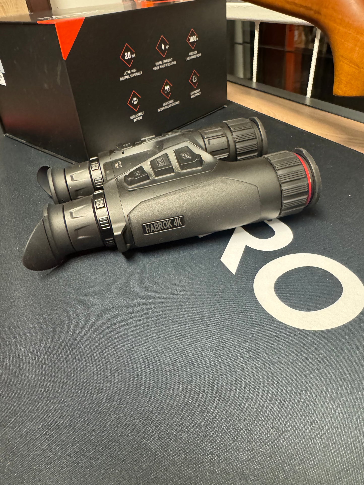 Hikmicro Habrok 4K termisk bino HE25L