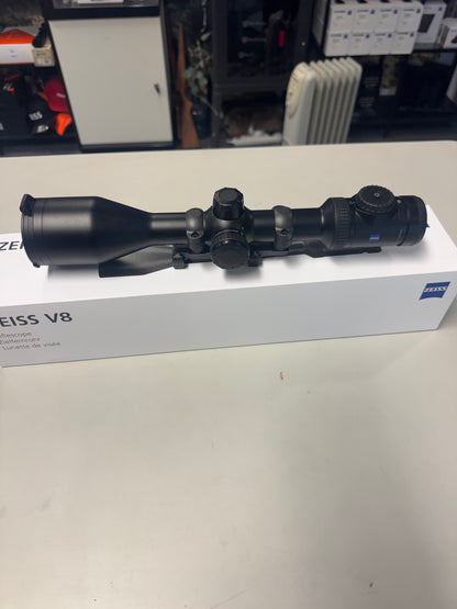 Zeiss V8 2,8-20x56 inkl Blaser momtasje
