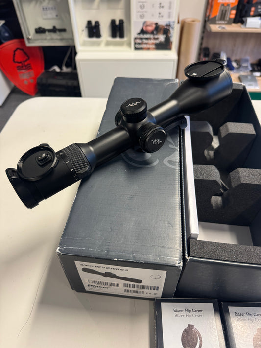 Blaser B2 2-12x50 inkl Blaser montasje og deksel
