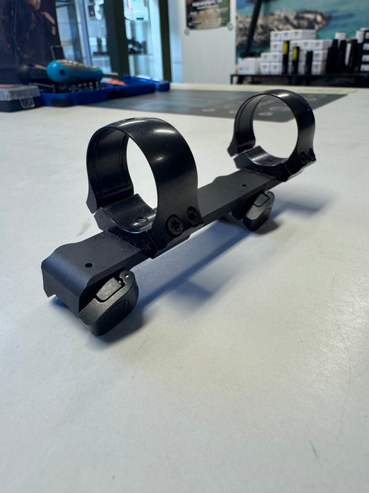 Henneberger Blaser montasje 30mm medium høyde, brukt