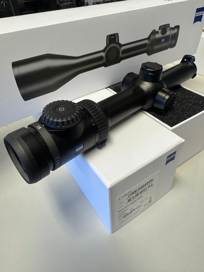 Zeiss V8 1,1-8x24 inkl org deksel