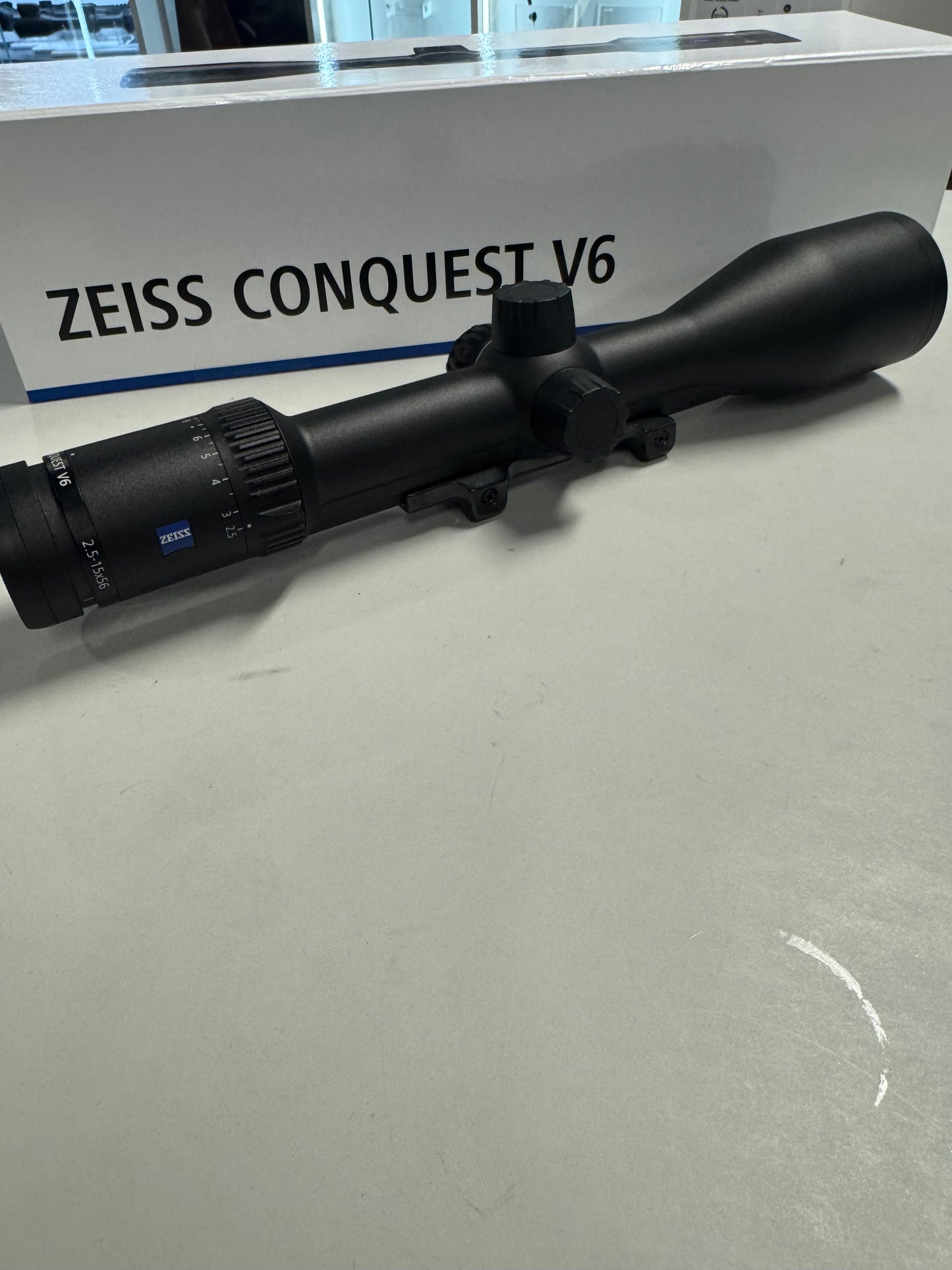 Zeiss V6 2,5-15x56 M inkl Rusan QR montasje til Blaser