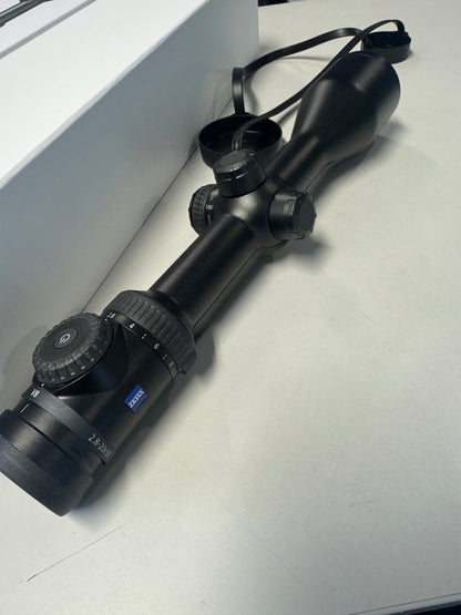 Zeiss V8 2,8-20x56 M DEMO