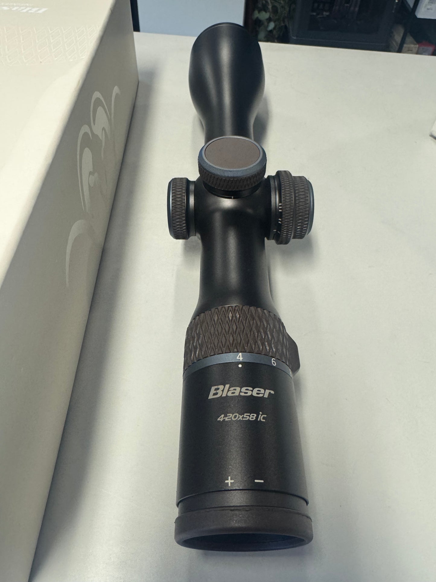 Blaser Infinity 4-20x58IC inkl montasje