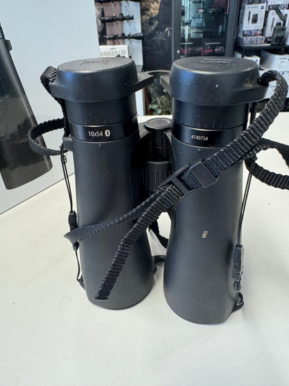 Zeiss Victory RF 10x54