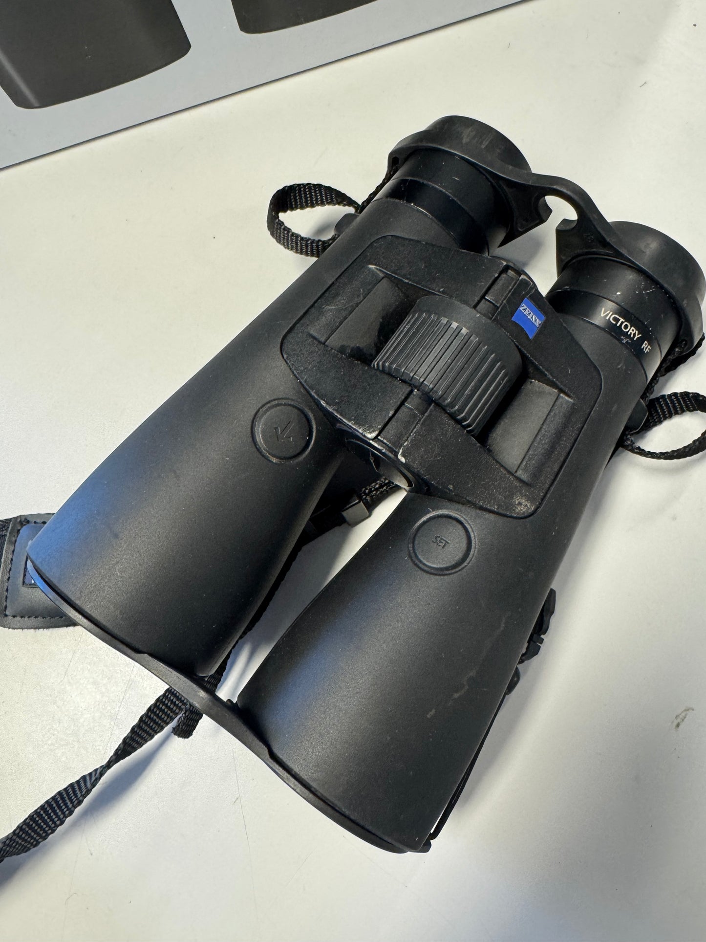 Zeiss Victory RF 10x54