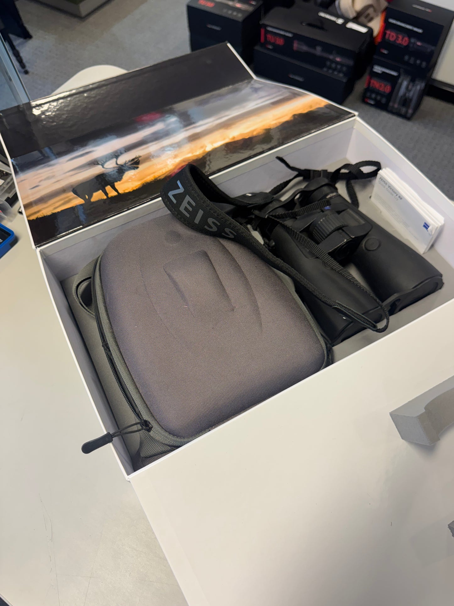 Zeiss Victory RF 10x54