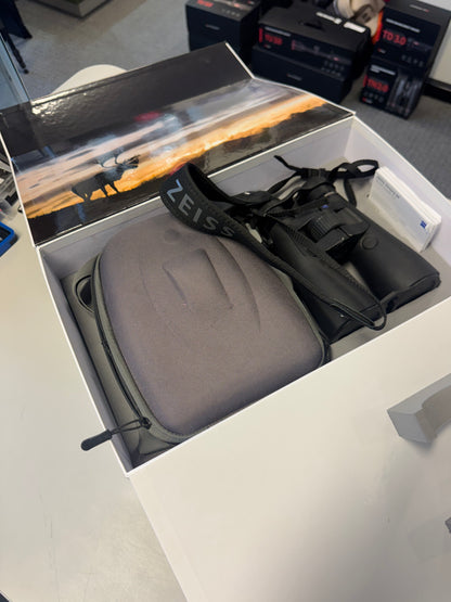 Zeiss Victory RF 10x54